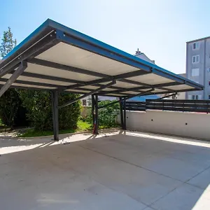  Apartman Life With Free Parking